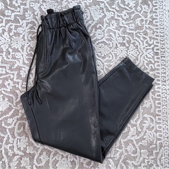 Abercrombie & Fitch Faux Leather Pant - Picture 4 of 12
